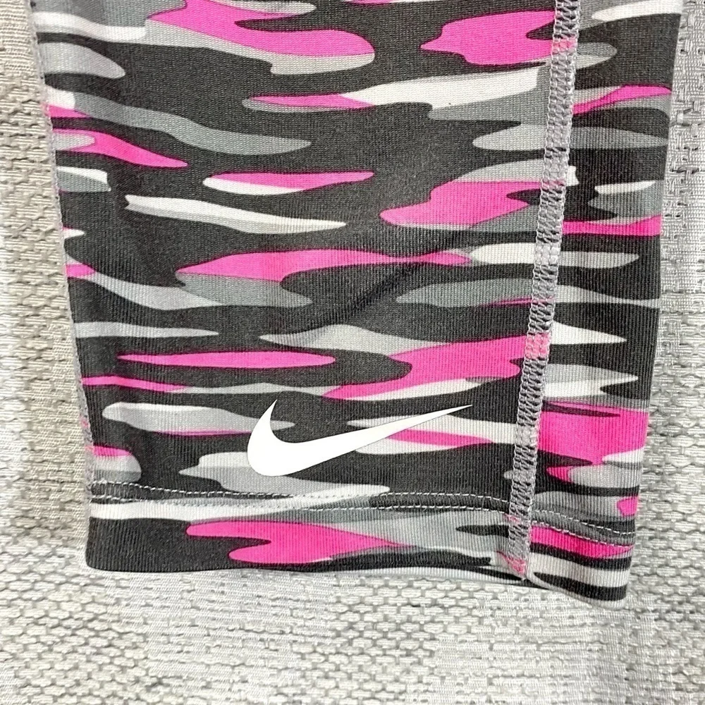 Nike girls dri-fit pink camo capri leggings size L